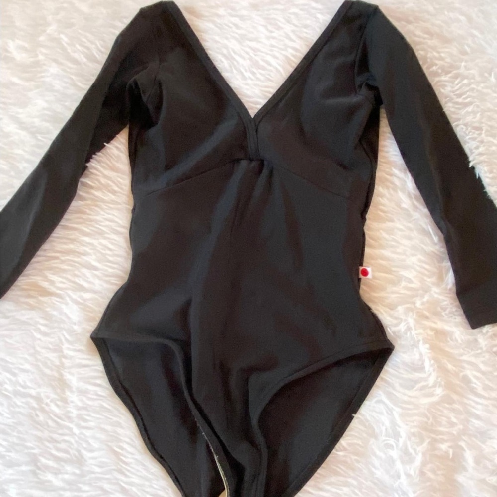 Yumiko BLACK AND PINK   LEOTARDS
